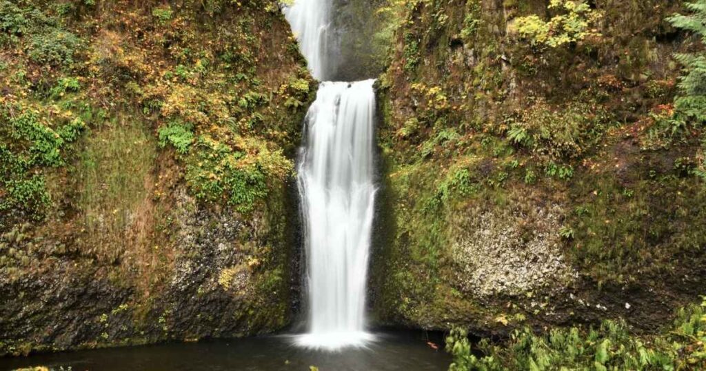 Multnomah Falls Oregon, Place in United States, 5 Best Places to Visit in the USA